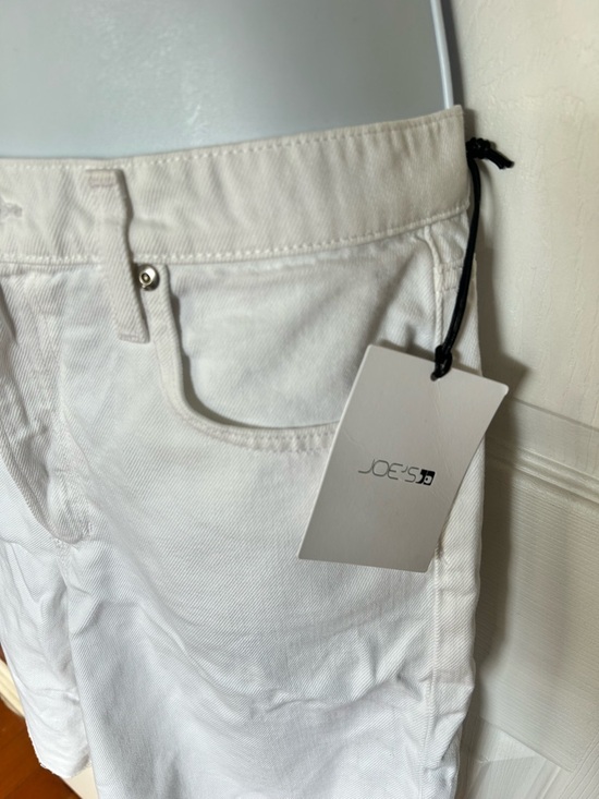 Joe’s The Ryan Bermuda White High-Rise Shorts - Size 26 - Picture 10 of 13